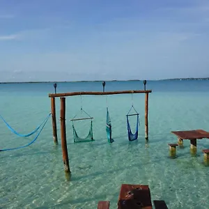 Casa Caracol Lagoon Hotel